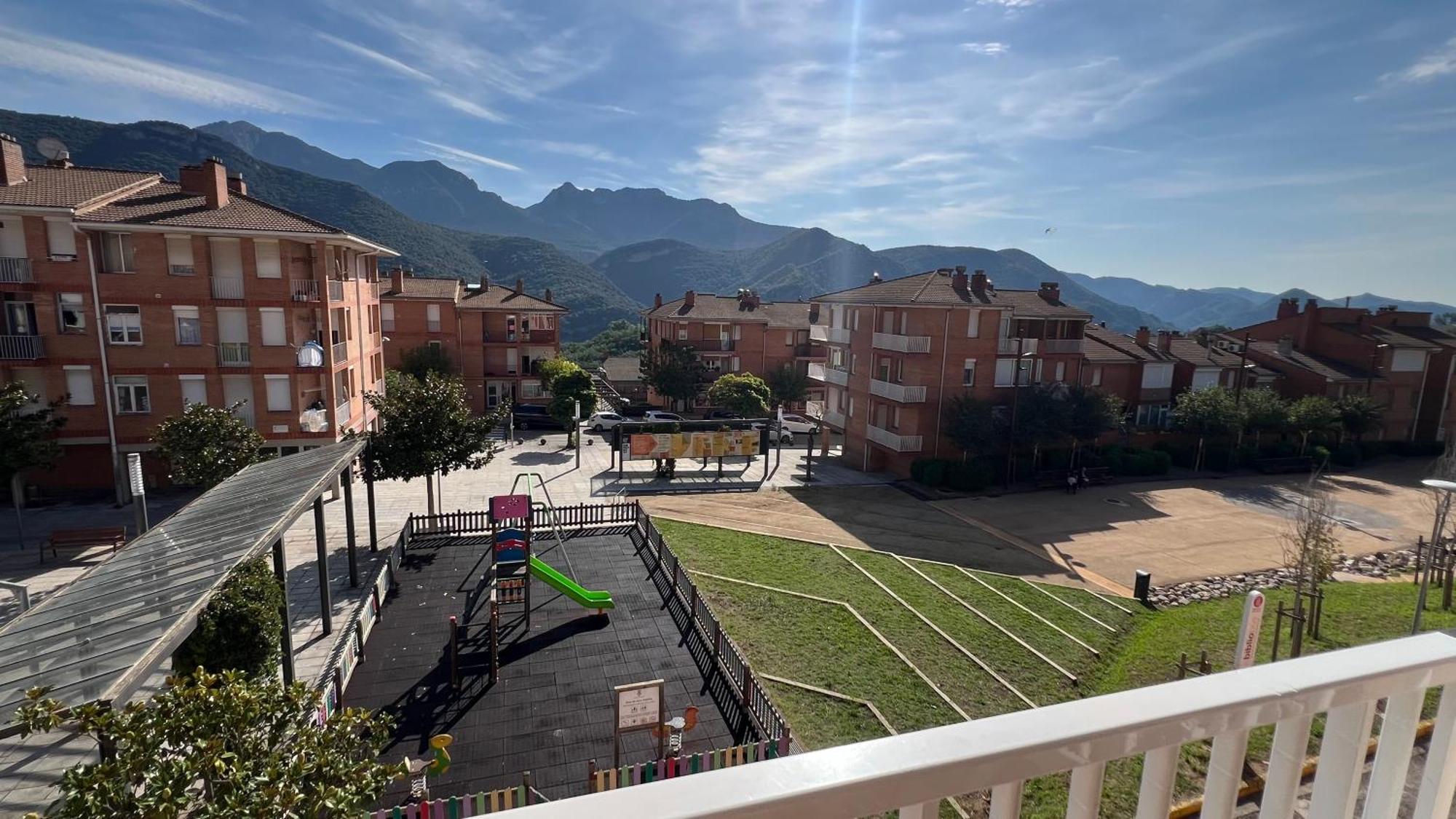 Apartament Reformat Al Bergueda 6P Sant Jordi de Cercs Eksteriør bilde