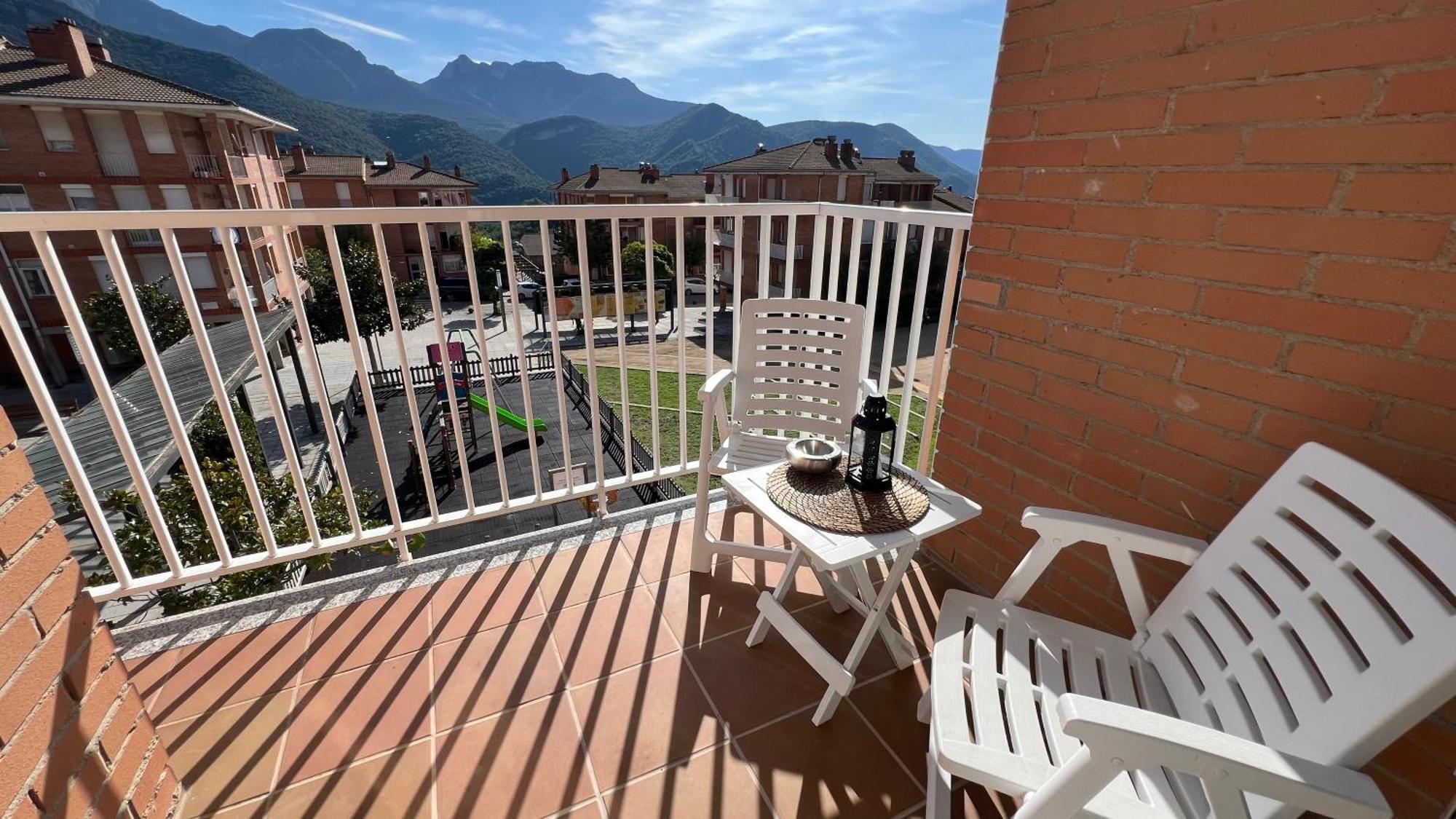 Apartament Reformat Al Bergueda 6P Sant Jordi de Cercs Eksteriør bilde