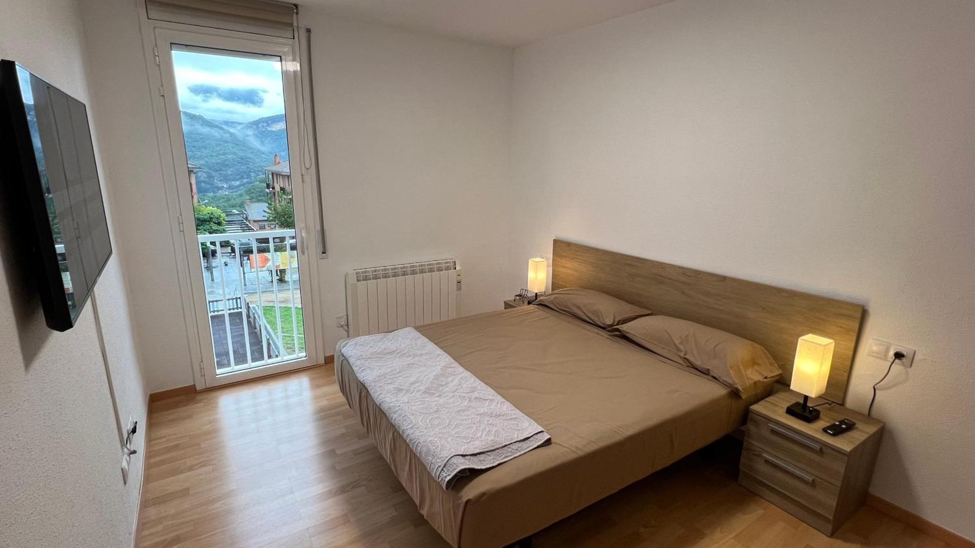 Apartament Reformat Al Bergueda 6P Sant Jordi de Cercs Eksteriør bilde